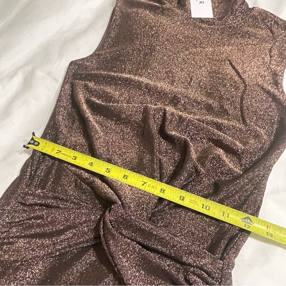 ASTR  the Label Riana Metallic Elegant‎ Brown Sleeveless Dress - Picture 11 of 16